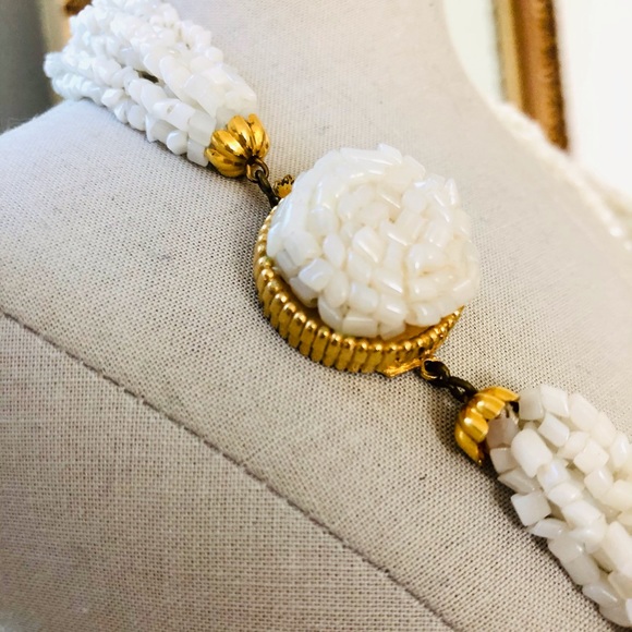RARE Vintage Estate Italian Deco White Necklace - Picture 4 of 12